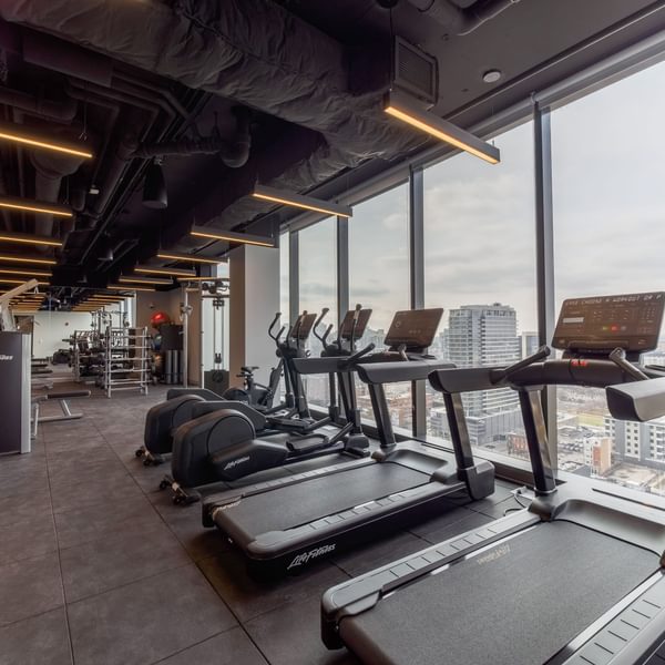 920 N Wells Amenities 8 of 10