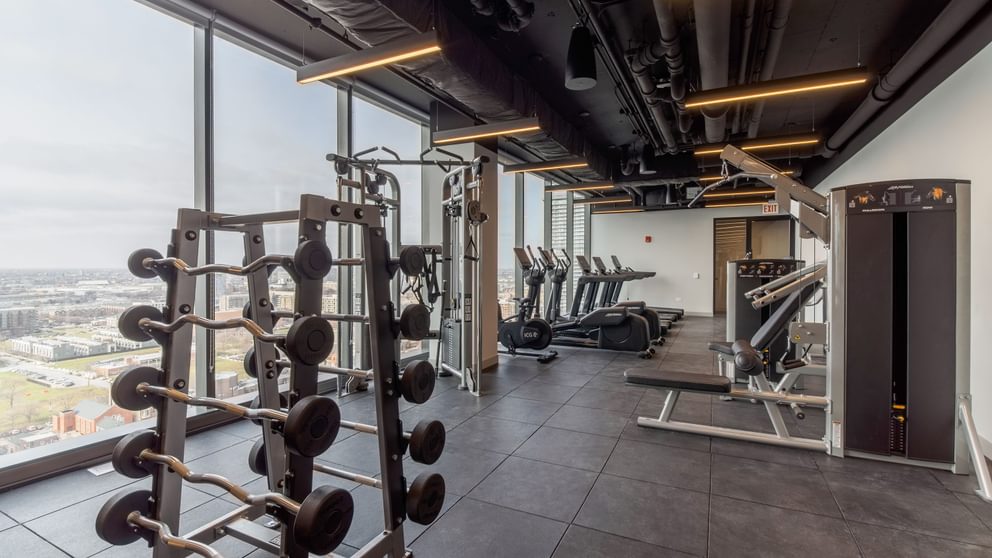 920 N Wells Amenities 9 of 10