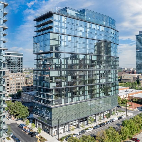 920 N Wells Building