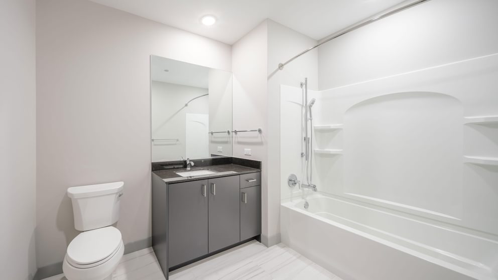 920 N Well ARO Bath 1jpg
